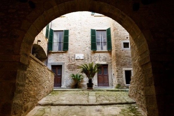 appartamento in vendita a Cortona in zona Torreone