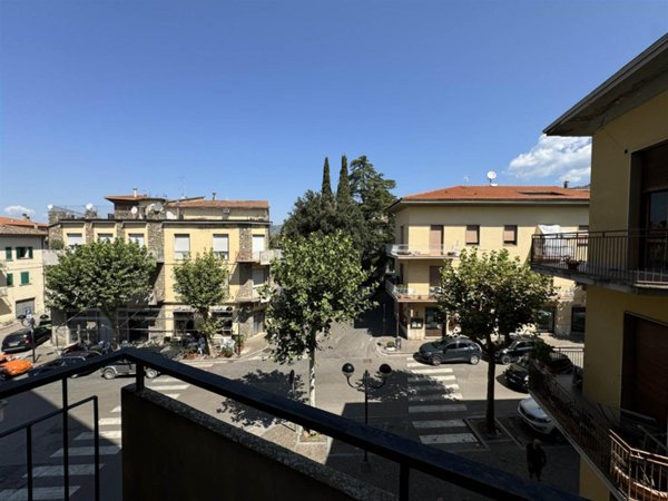 appartamento in vendita a Cortona in zona Camucia