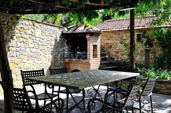 casa indipendente in vendita a Cortona in zona Casale