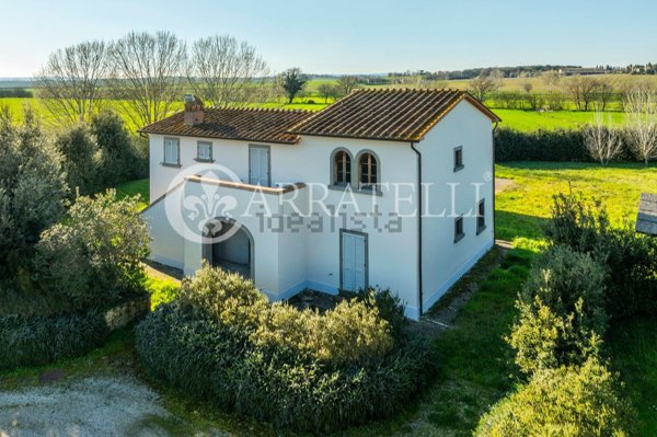 casale in vendita a Cortona in zona Casale