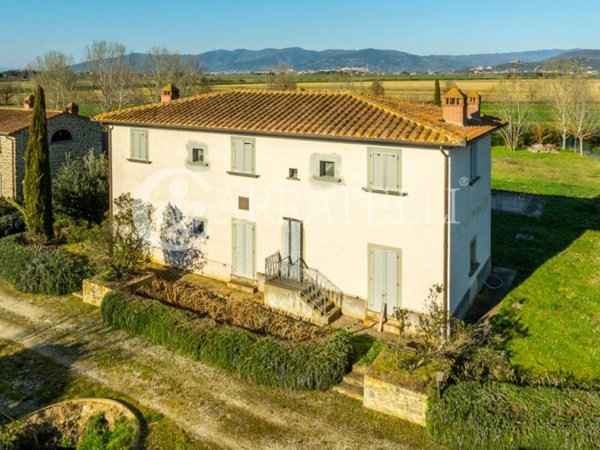 casale in vendita a Cortona in zona Casale