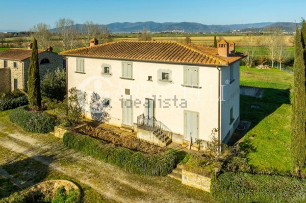 casale in vendita a Cortona in zona Casale