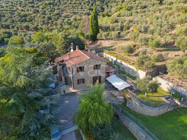 casa indipendente in vendita a Cortona in zona Casale
