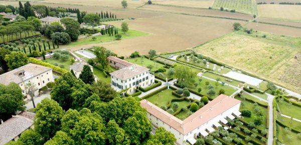 casa indipendente in vendita a Cortona in zona Casale