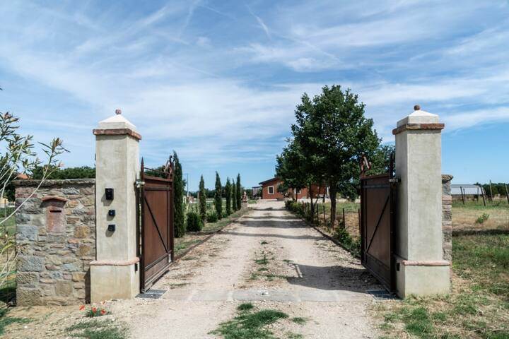 casa indipendente in vendita a Cortona in zona Casale