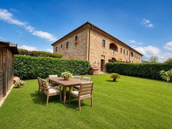 casale in vendita a Cortona