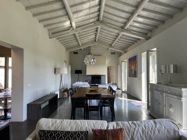 casa indipendente in vendita a Cortona in zona Camucia