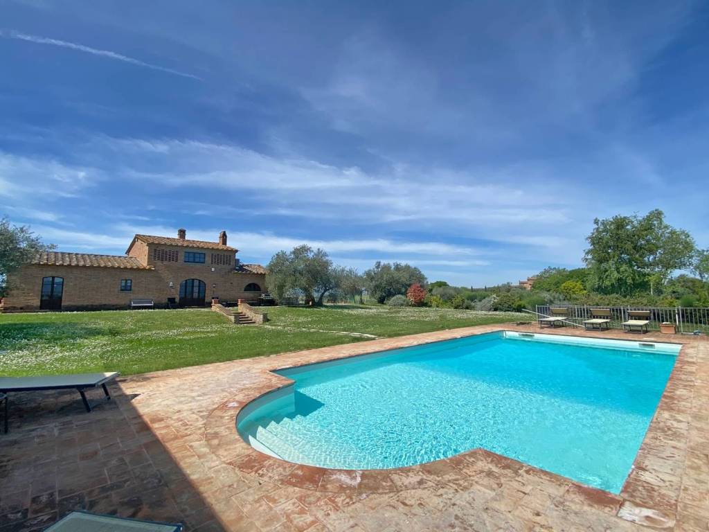 casa indipendente in vendita a Cortona in zona Casale