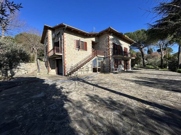 appartamento in vendita a Cortona in zona Terontola