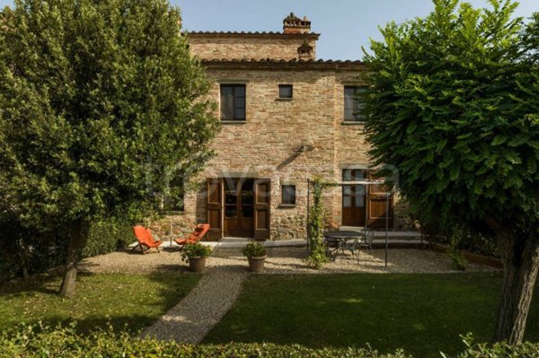 casa indipendente in vendita a Cortona in zona Creti