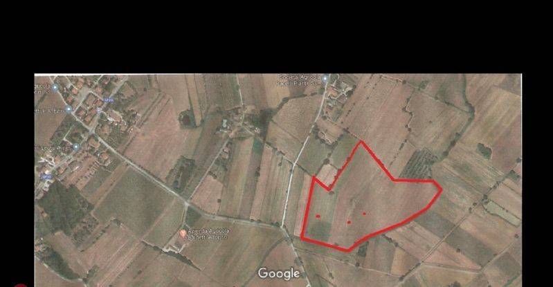 terreno agricolo in vendita a Cortona in zona Pietraia