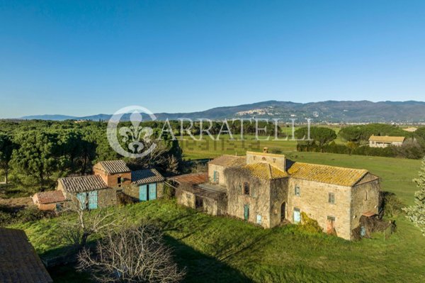 locale di sgombero in vendita a Cortona in zona Casale