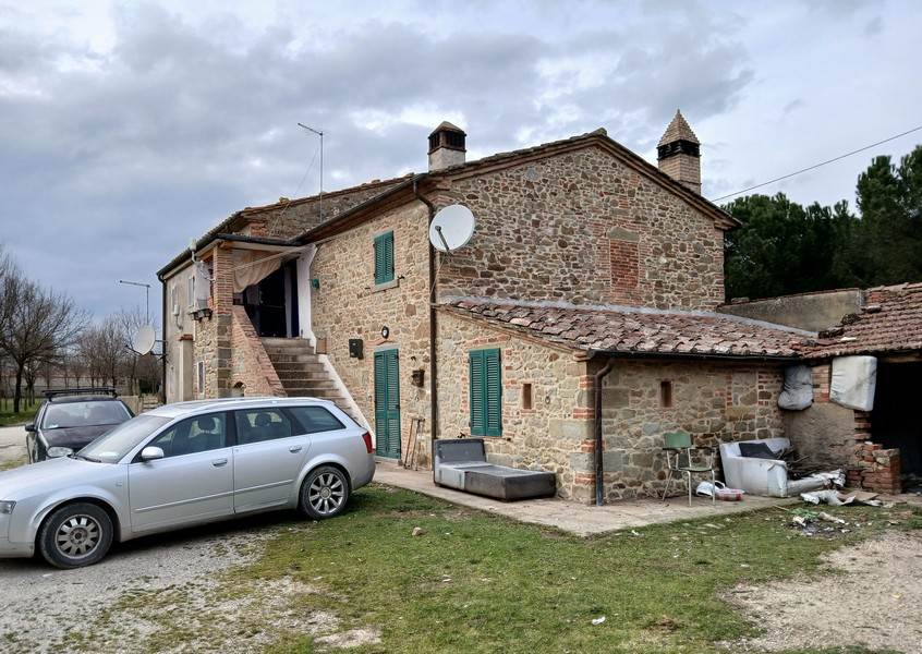 casa indipendente in vendita a Cortona in zona Camucia