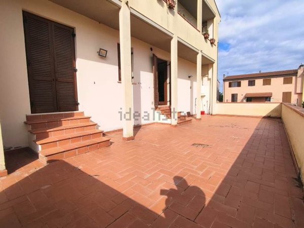 appartamento in vendita a Cortona in zona Camucia