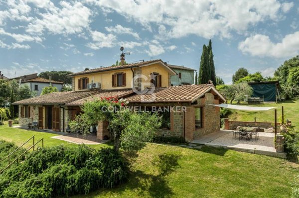 casa indipendente in vendita a Cortona in zona Casale