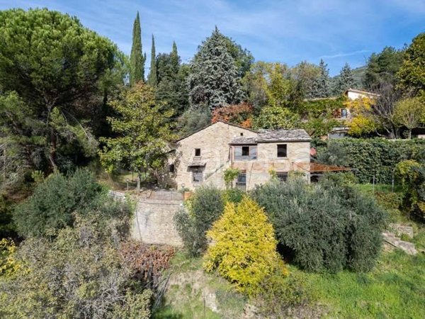 casa indipendente in vendita a Cortona in zona Casale