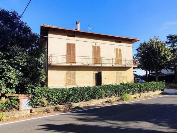 appartamento in vendita a Cortona in zona Chianacce