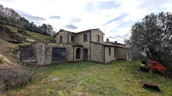 casa indipendente in vendita a Cortona in zona Cegliolo