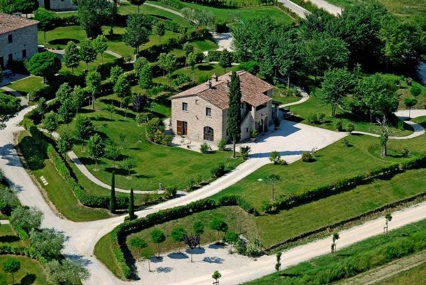 casa indipendente in vendita a Cortona in zona Casale