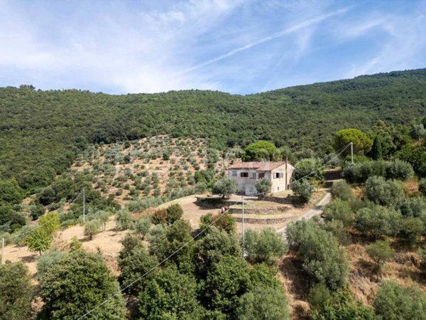 casale in vendita a Cortona in zona Casale