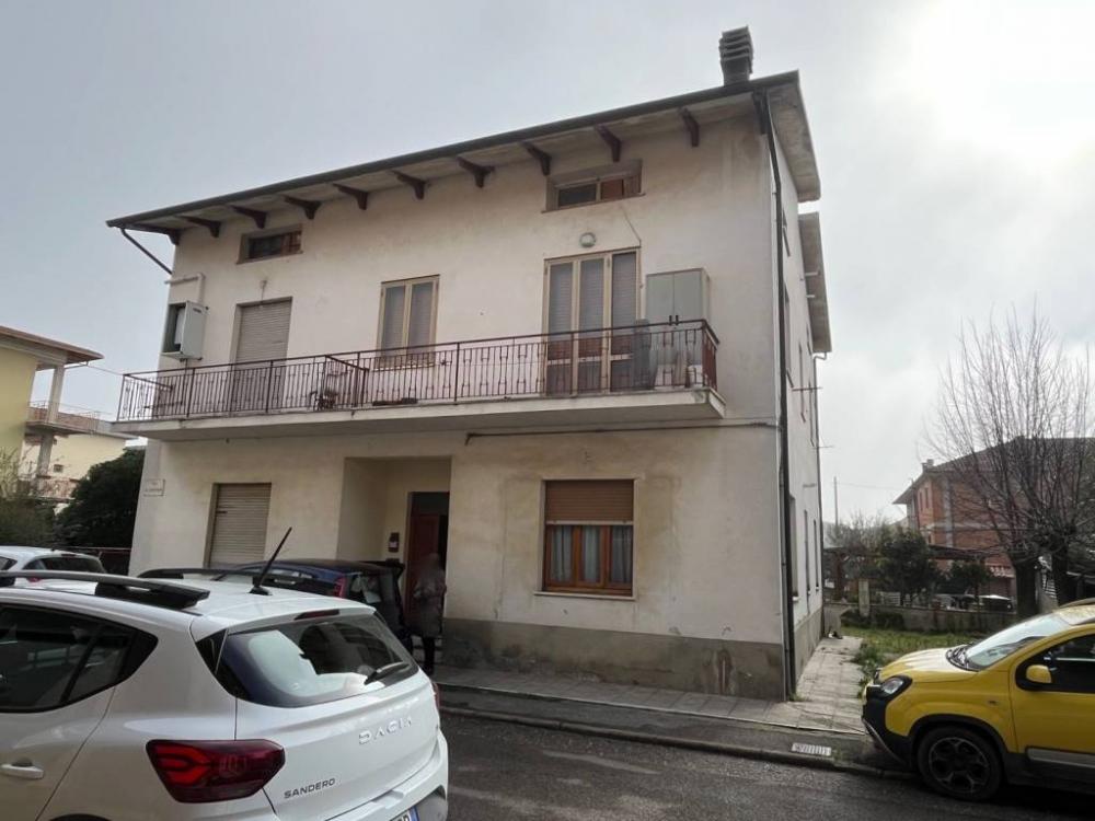 appartamento in vendita a Cortona in zona Terontola