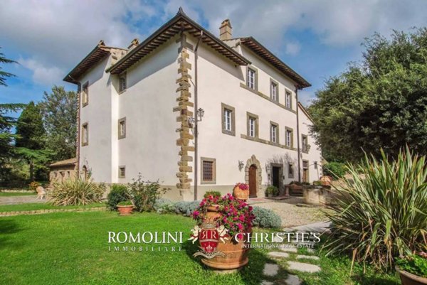 villa in vendita a Cortona