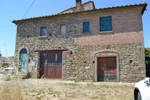 casa indipendente in vendita a Cortona in zona Casale