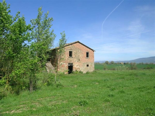 pentavano in vendita a Cortona in zona Sodo