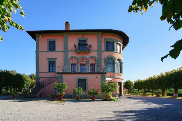 casa indipendente in vendita a Cortona in zona Riccio