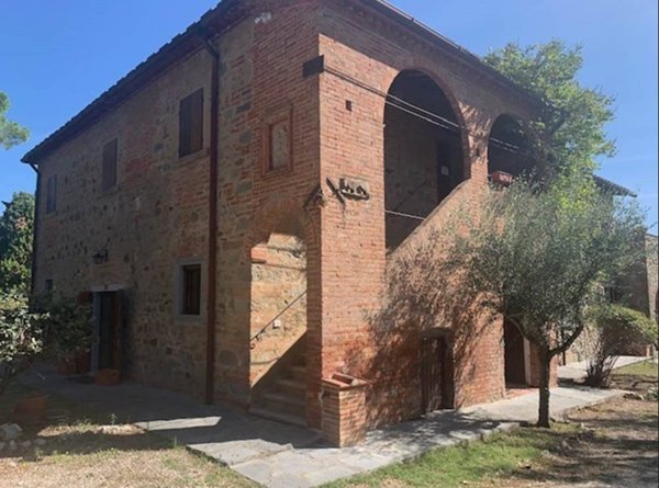 appartamento in vendita a Cortona in zona Farneta