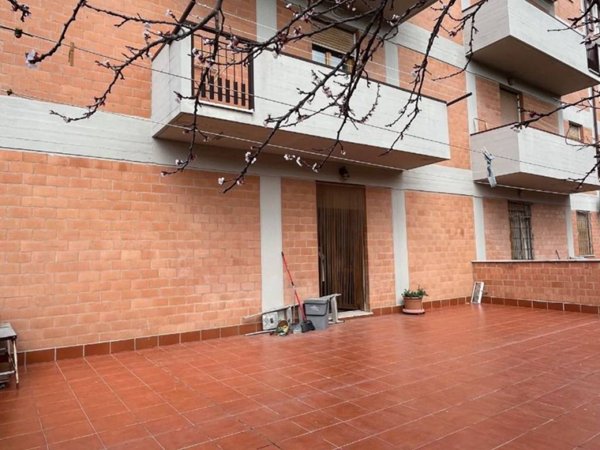 appartamento in vendita a Cortona in zona Camucia