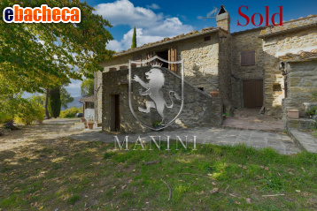 casa indipendente in vendita a Cortona in zona Casale