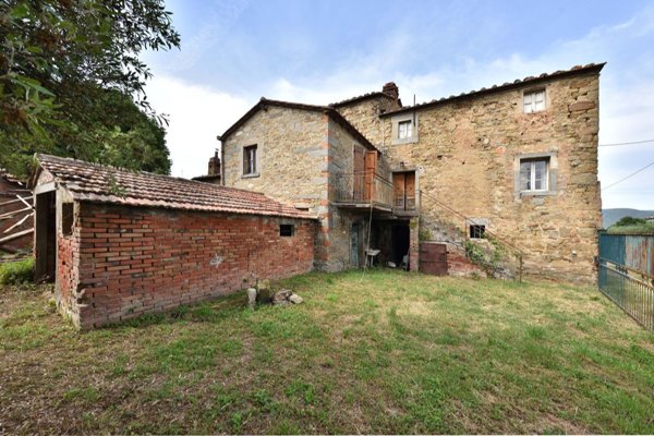 casale in vendita a Cortona in zona Casale