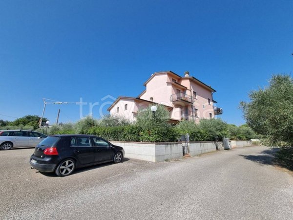 appartamento in vendita a Cortona in zona Camucia