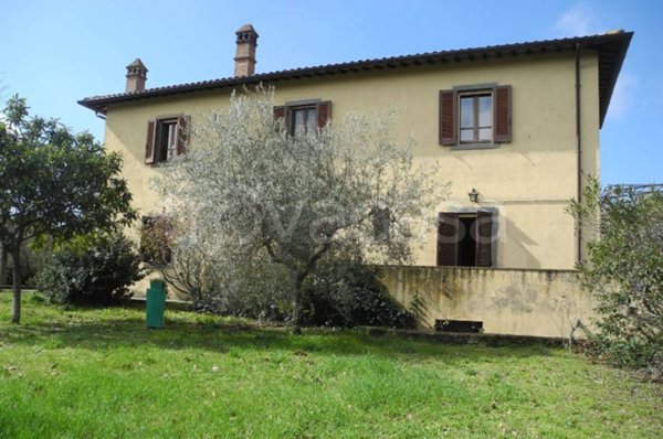 casa indipendente in vendita a Cortona in zona Terontola