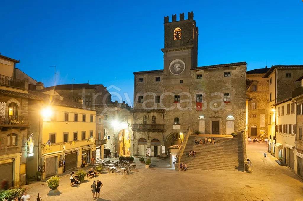 casa indipendente in vendita a Cortona in zona Terontola