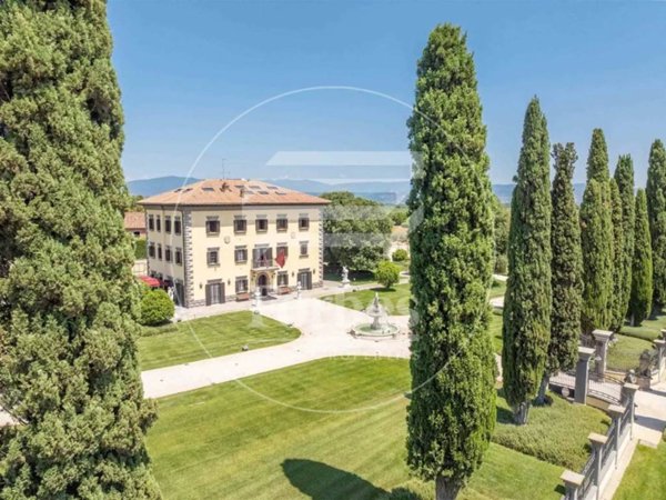 villa in vendita a Cortona