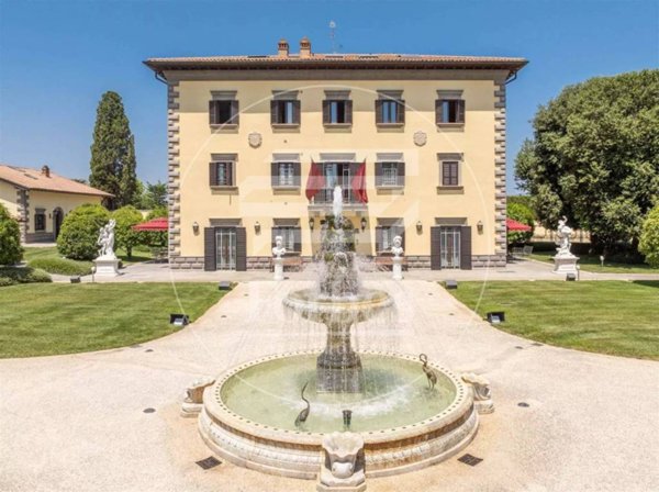 villa in vendita a Cortona