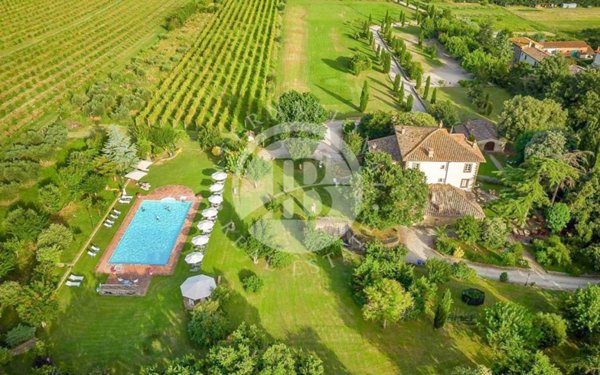villa in vendita a Cortona