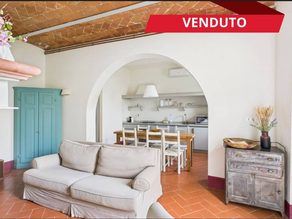 casa indipendente in vendita a Cortona in zona Casale