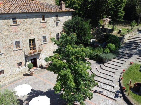 casa indipendente in vendita a Cortona in zona Casale