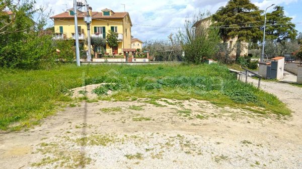 casa indipendente in vendita a Cortona in zona Montecchio