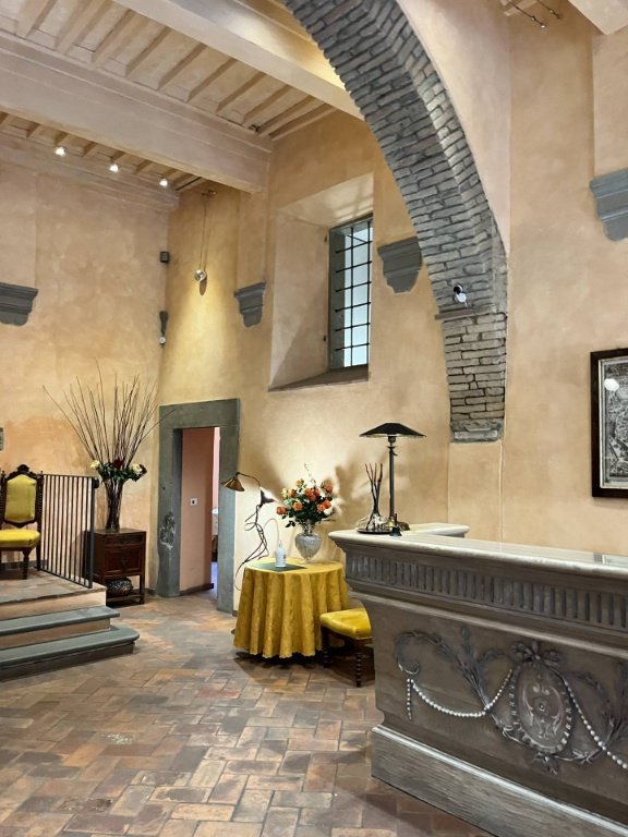 negozio in vendita a Cortona