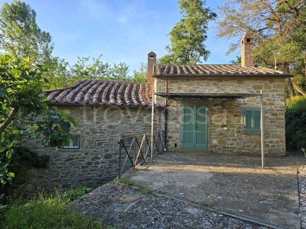 casa indipendente in vendita a Cortona in zona Casale