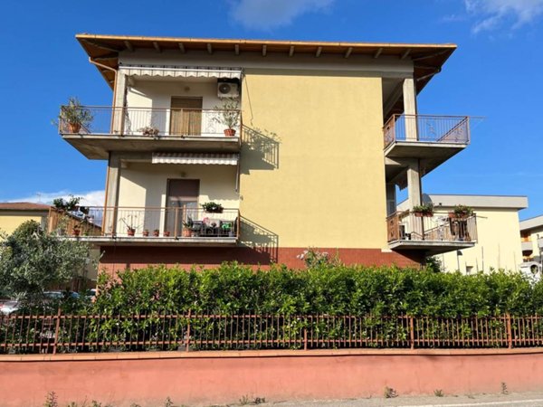 appartamento in vendita a Cortona in zona Terontola