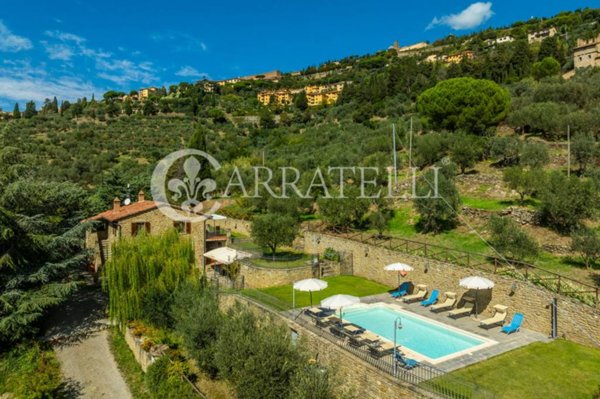 casa indipendente in vendita a Cortona in zona Casale