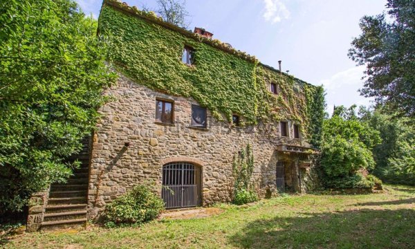 casa indipendente in vendita a Cortona in zona Casale