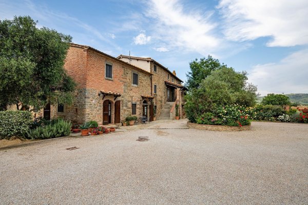 appartamento in vendita a Cortona in zona Casale