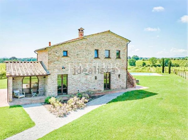 casale in vendita a Cortona in zona Casale