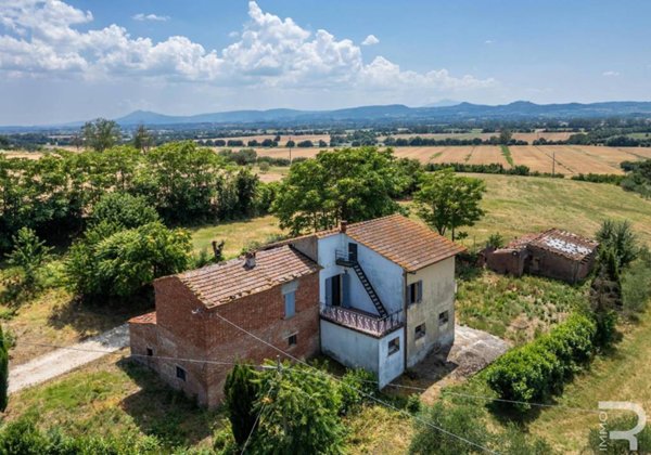 casa indipendente in vendita a Cortona in zona Casale